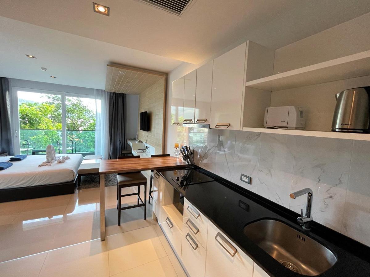 Emerald Terrace Apartments By Lofty Patong Екстериор снимка
