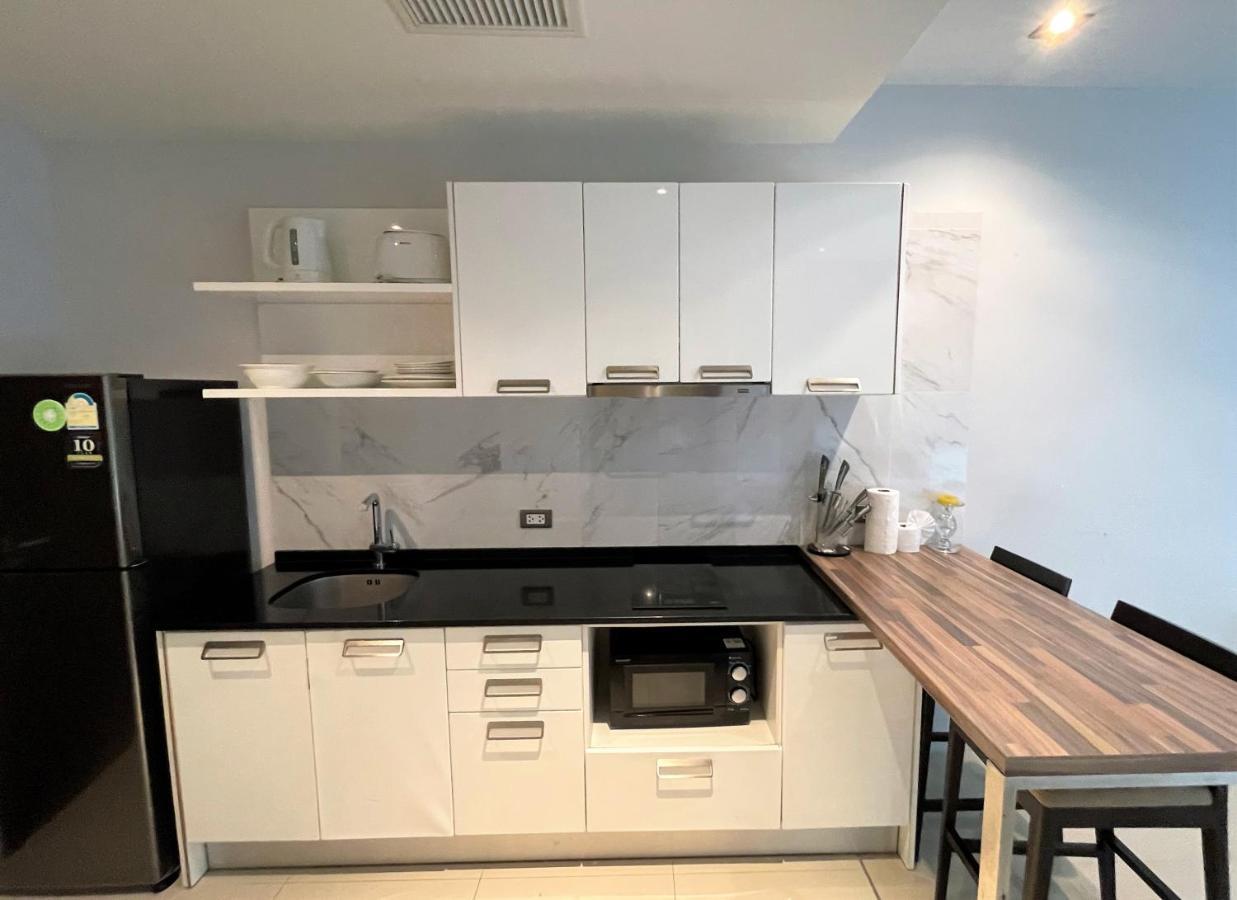 Emerald Terrace Apartments By Lofty Patong Екстериор снимка