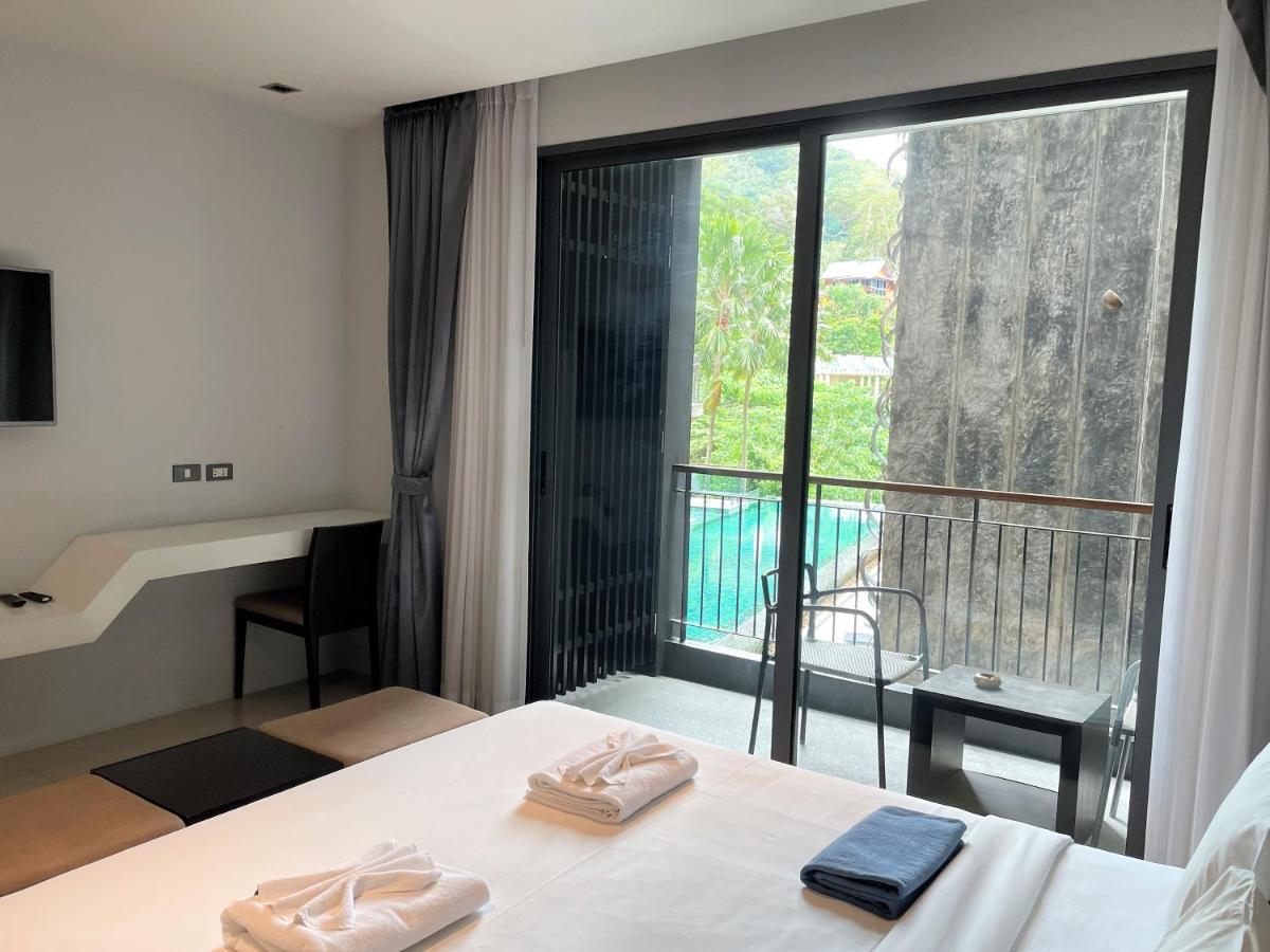 Emerald Terrace Apartments By Lofty Patong Екстериор снимка
