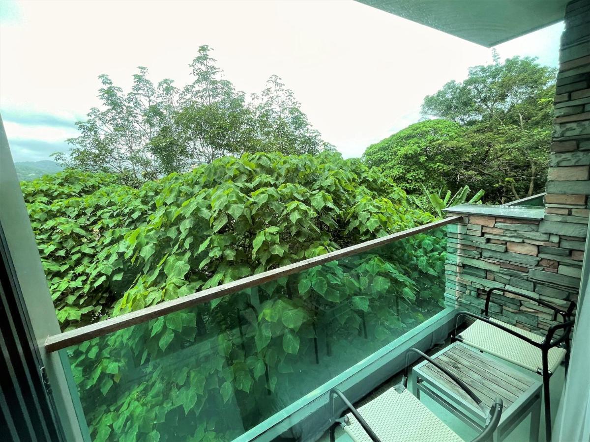 Emerald Terrace Apartments By Lofty Patong Екстериор снимка
