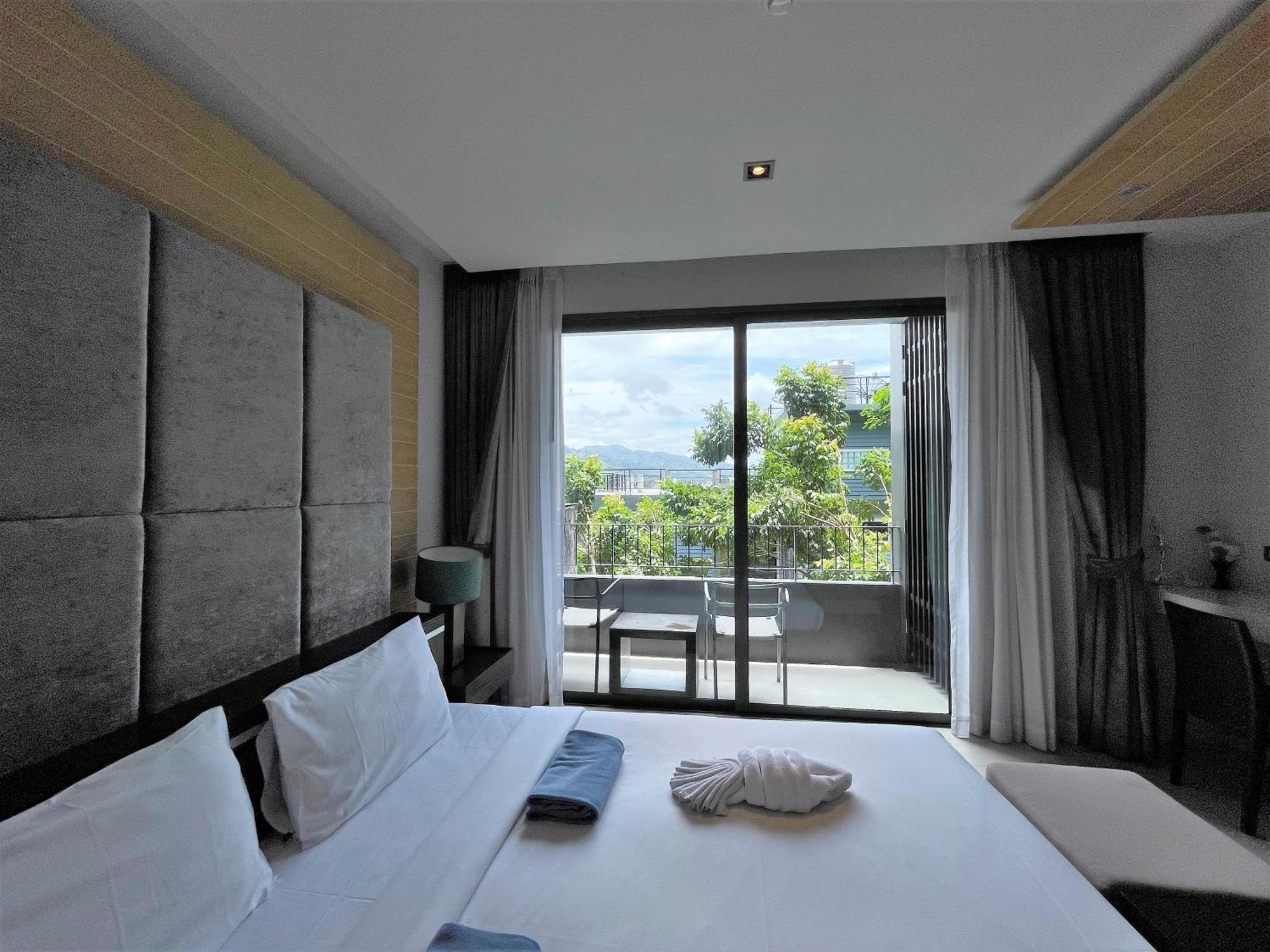 Emerald Terrace Apartments By Lofty Patong Екстериор снимка